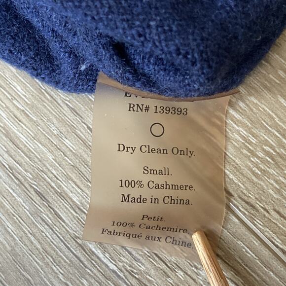 Everlane Cashmere Crew Sweater Womens Sz S Navy Blue Classic - Picture 4 of 12
